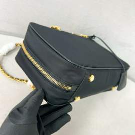 Picture of Prada Handbags _SKUfw173057481fw